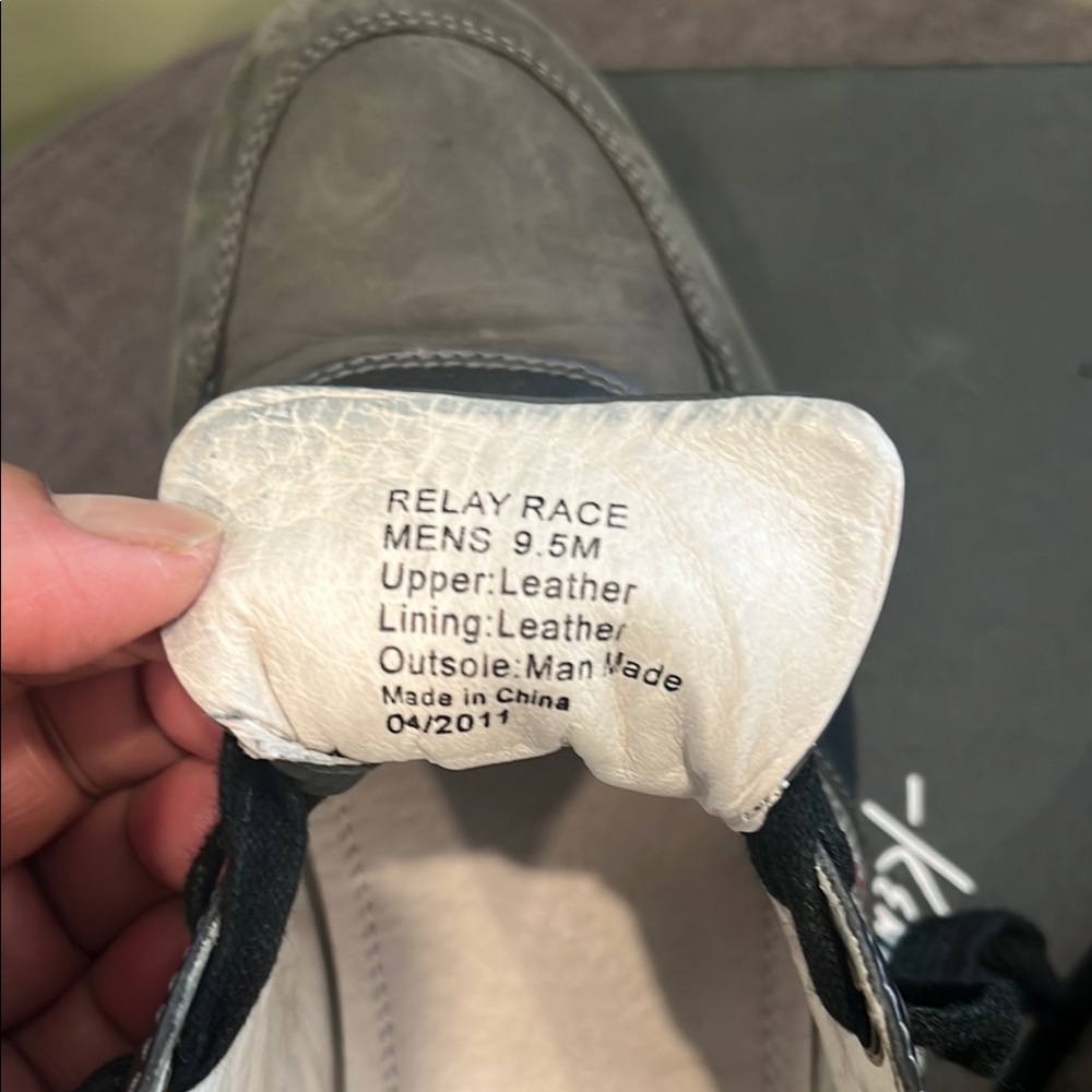Kenneth Cole New York Gray Sneakers - Picture 4 of 7